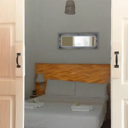 Faria Guimaraes * Oporto